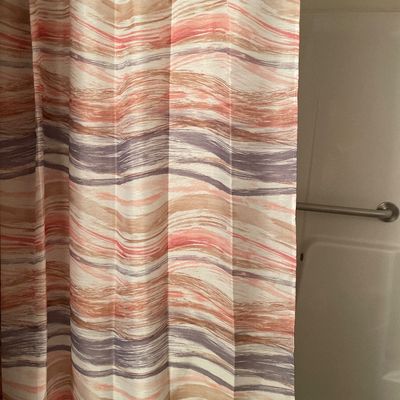 Sale Photo Thumbnail #545: Towels and curtain with cleaners