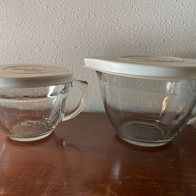 Sale Photo Thumbnail #604: Pampered Chef batter bowls with lids