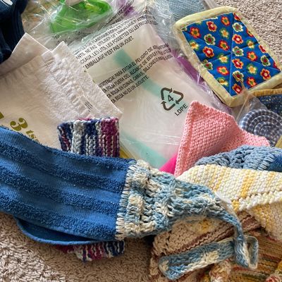 Sale Photo Thumbnail #672: Pot holder and towel
