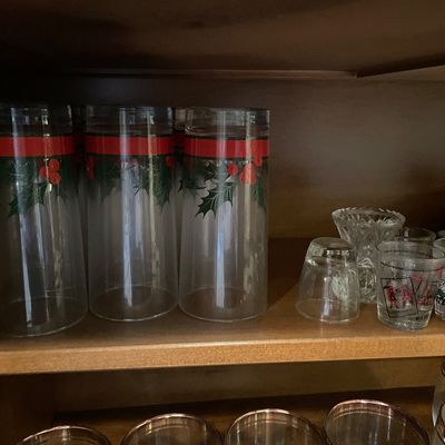 Sale Photo Thumbnail #45: Drinking glasses and stemware