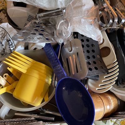 Sale Photo Thumbnail #619: Many kitchen utensils