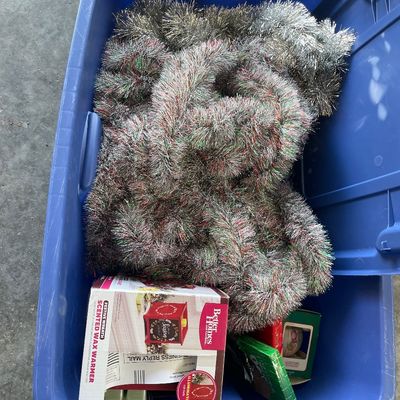 Sale Photo Thumbnail #750: Christmas items