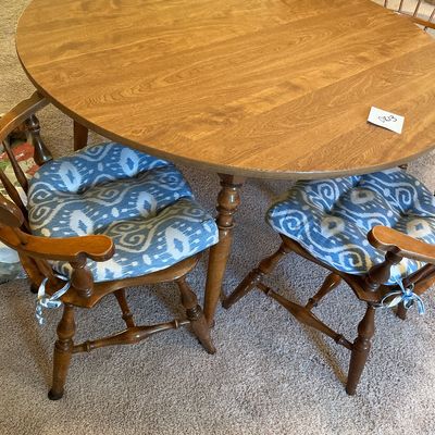 Sale Photo Thumbnail #66: Looks in very good shape
2 leaves
Table is 4 feet round