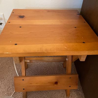 Sale Photo Thumbnail #459: Small table with decor