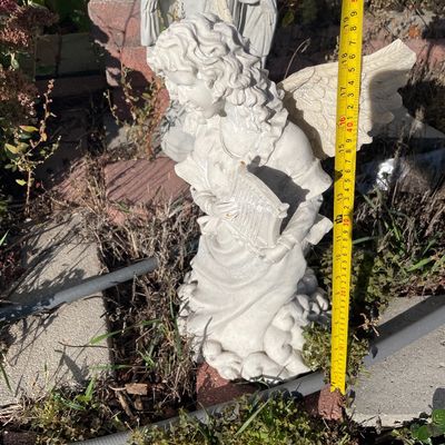 Sale Photo Thumbnail #5: Stone statues