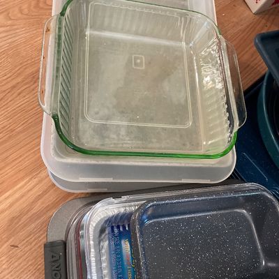 Sale Photo Thumbnail #652: Muffin tins