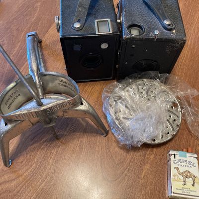 Sale Photo Thumbnail #193: Misc vintage