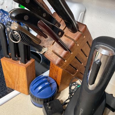 Sale Photo Thumbnail #699: Knives