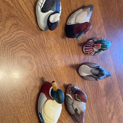 Sale Photo Thumbnail #180: Ceramic ducks
