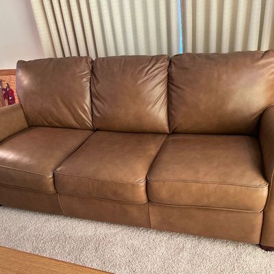 Sale Photo Thumbnail #168: In good condition but does not recline