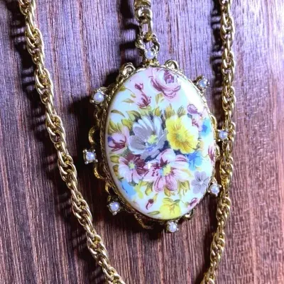 Vintage Denis - Signed - Floral Porcelain Cameo Necklace