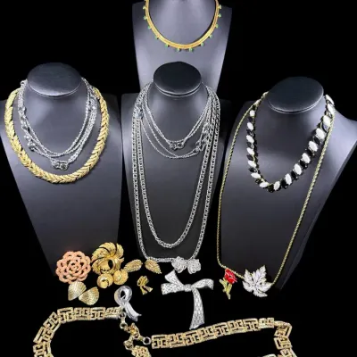 Vintage Trifari - Over 15 Pieces
