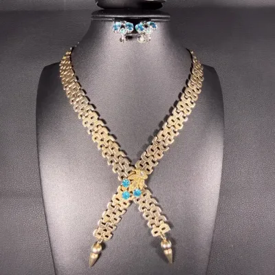 Vintage Articulated Gold-Tone Choker Necklace & Coordinating Aqua Rhinestone Earrings