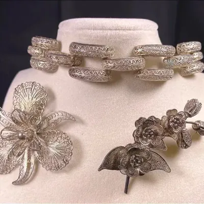 Vintage Handcrafted - Silver Tone Filigree - Highly Unusual Choker Necklace and Pins 