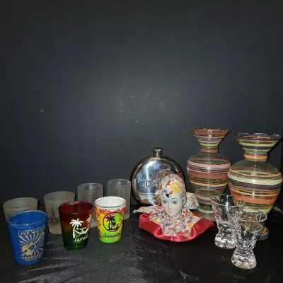 Mixed Barware & Decorative Collectibles Lot – Stainless Steel Flask, Shot Glasses & Vases
