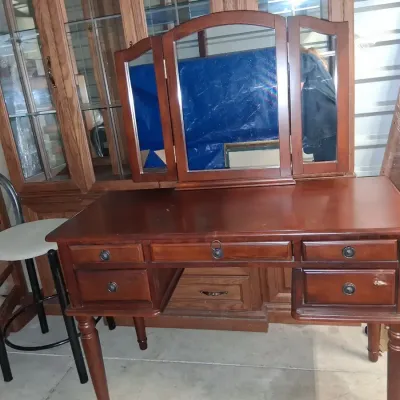 Wood Vanity Dressing Table with Tri-Fold Mirror & Drawers