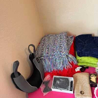 Sale Photo Thumbnail #152