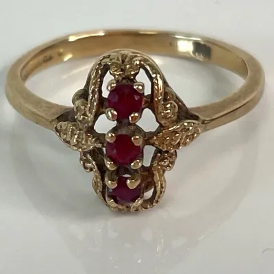 Sale Photo Thumbnail #309: Lot 9004 vintage 10k gold ring w red stones jewelry