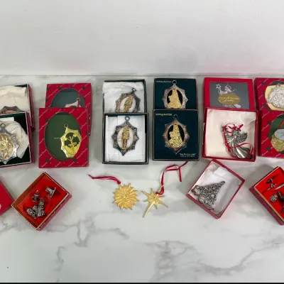 Sale Photo Thumbnail #377: Lot 9073 vintage gorham reed barton christmas ornaments