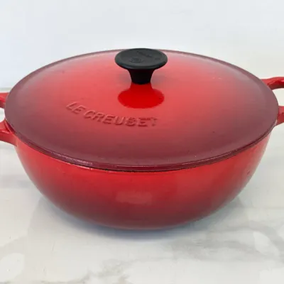 Sale Photo Thumbnail #321: Lot 9017 le creuset 2 5 qt dutch oven w lid made in france