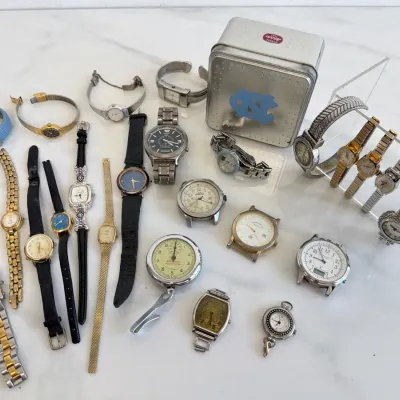 Sale Photo Thumbnail #299: Lot 8993 vintage watches timex seiko fossil