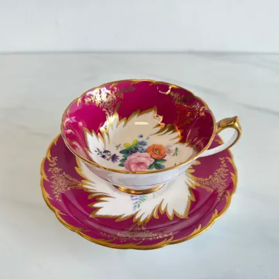 Sale Photo Thumbnail #158: Lot 8841 vintage paragon queen mary english bone china teacup saucer