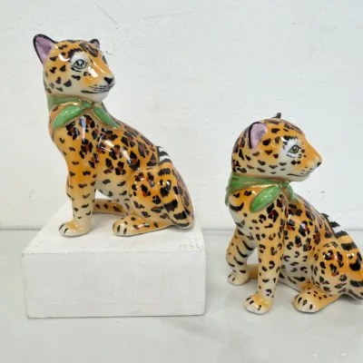 Sale Photo Thumbnail #258: Lot 8949 lynn chase designs jaguar jungle cat salt pepper shakers