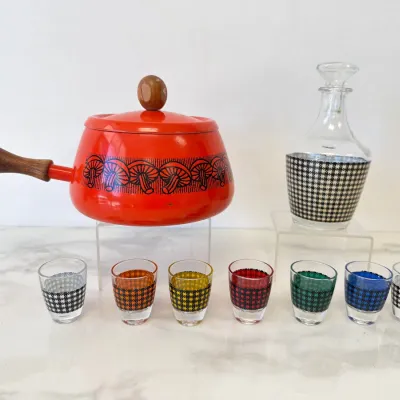 Sale Photo Thumbnail #182: Lot 8866 vintage mcm houndstooth barware set enamelware fondue pot