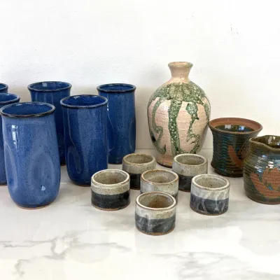 Sale Photo Thumbnail #343: Lot 9039 nc studio pottery tate walton pottery others