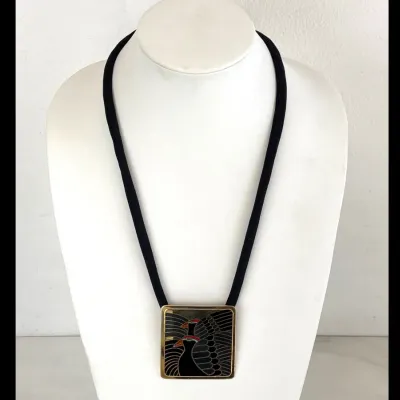 Sale Photo Thumbnail #277: Lot 8968 laurel burch moon doves pendant necklace