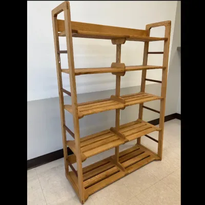 Sale Photo Thumbnail #465: mid-century modern style solid oak slatted bookshelf, featuring five tiers of shelving with a central support column and ladder-style sides.