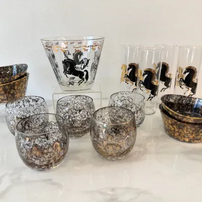Sale Photo Thumbnail #184: Lot 8868 vintage mcm federal glass black gold horse barware