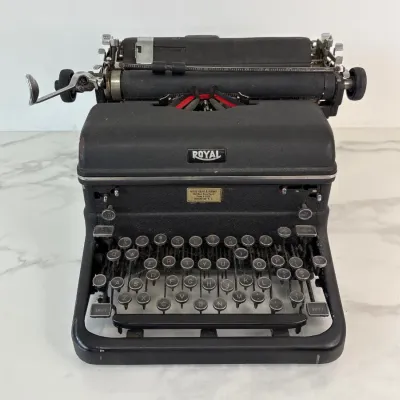 Sale Photo Thumbnail #403: Lot 9101 antique royal manual typewriter