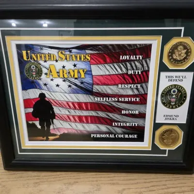 Sale Photo Thumbnail #32: United States Army Commemorative Display Case