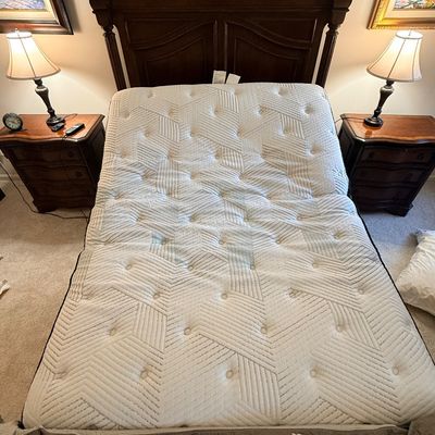 Queen Size Bed with bedding