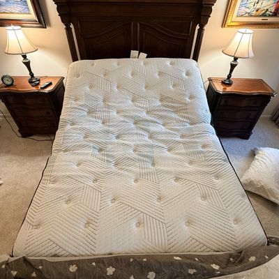 Queen Size Bed with bedding