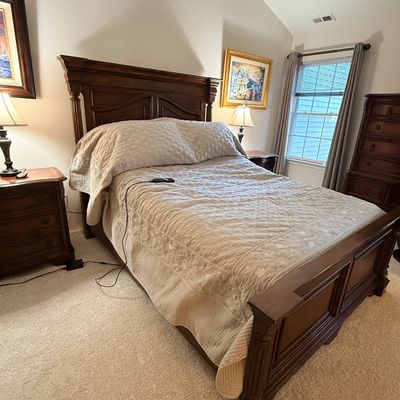 Queen Size Bed with bedding