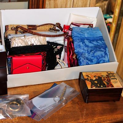 Sale Photo Thumbnail #134
