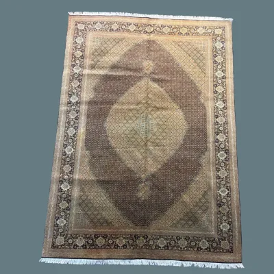 Original persian tabriz rug 100% wool rug