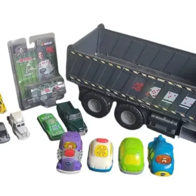 DO123 Collection of Assorted Die-cast & Plastic Toy Vehicles 