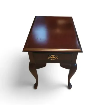 DO151 Queen Anne Style Wooden End Table #1