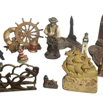 DO115 Collection Of Vintage Nautical Figurines 