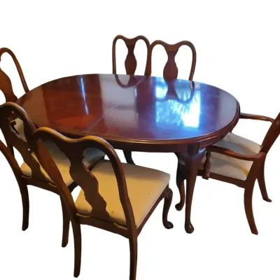 DO169 Traditional Vintage Wooden Dining Table