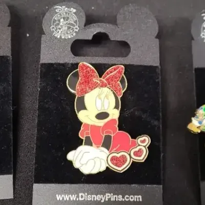 Official DISNEY Collectible Pins Minnie, Mickey And Daisy Duck