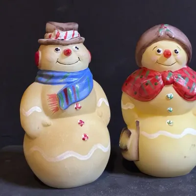 Fenton Satin/custard Glass Mr. & Mrs. Snowman 