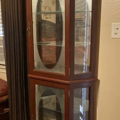 Lighted Curio Cabinet 