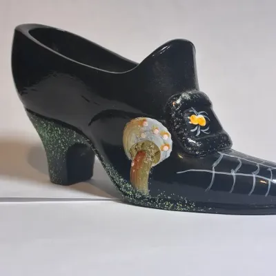 Fenton Black Witch’s Shoe