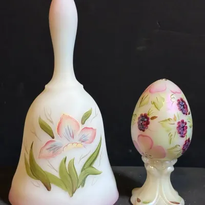 Fenton Satin Bell And Iridescent Egg