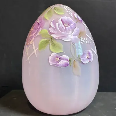 Fenton Lavender Satin Glass Egg