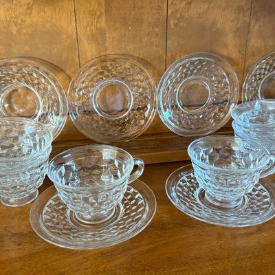 Sale Photo Thumbnail #58: Set of 6 coffee cups/saucers